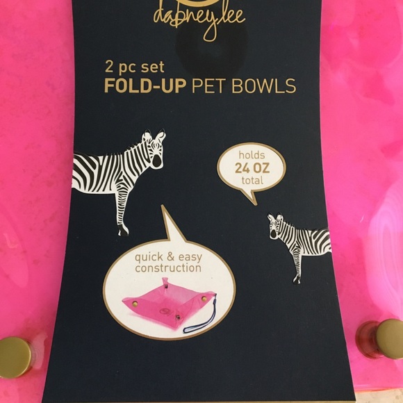 Fold Up pet bowls - Picture 3 of 4